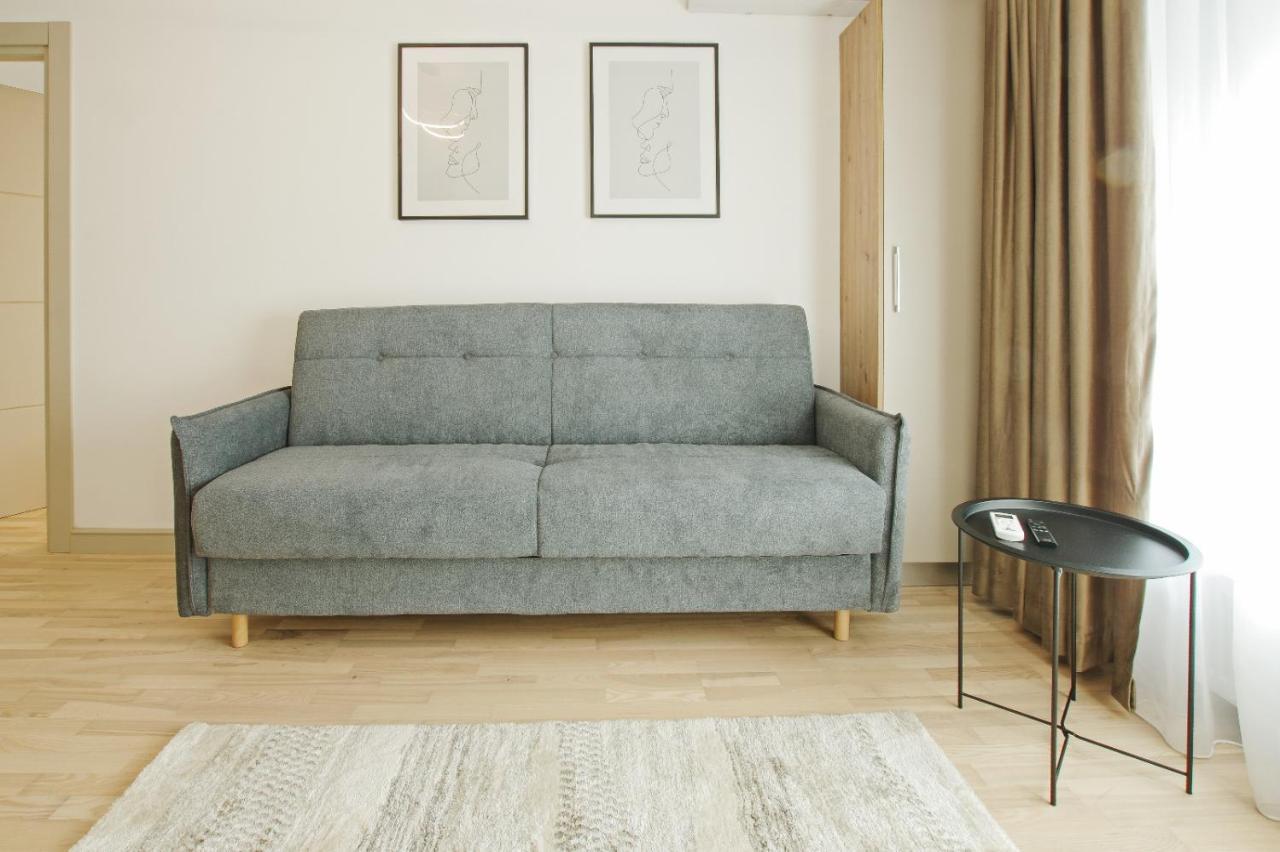 Himson-Beige Apartment Iasi Buitenkant foto